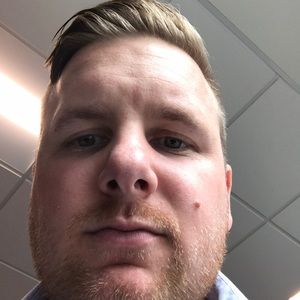 Meet your Posher, Corey